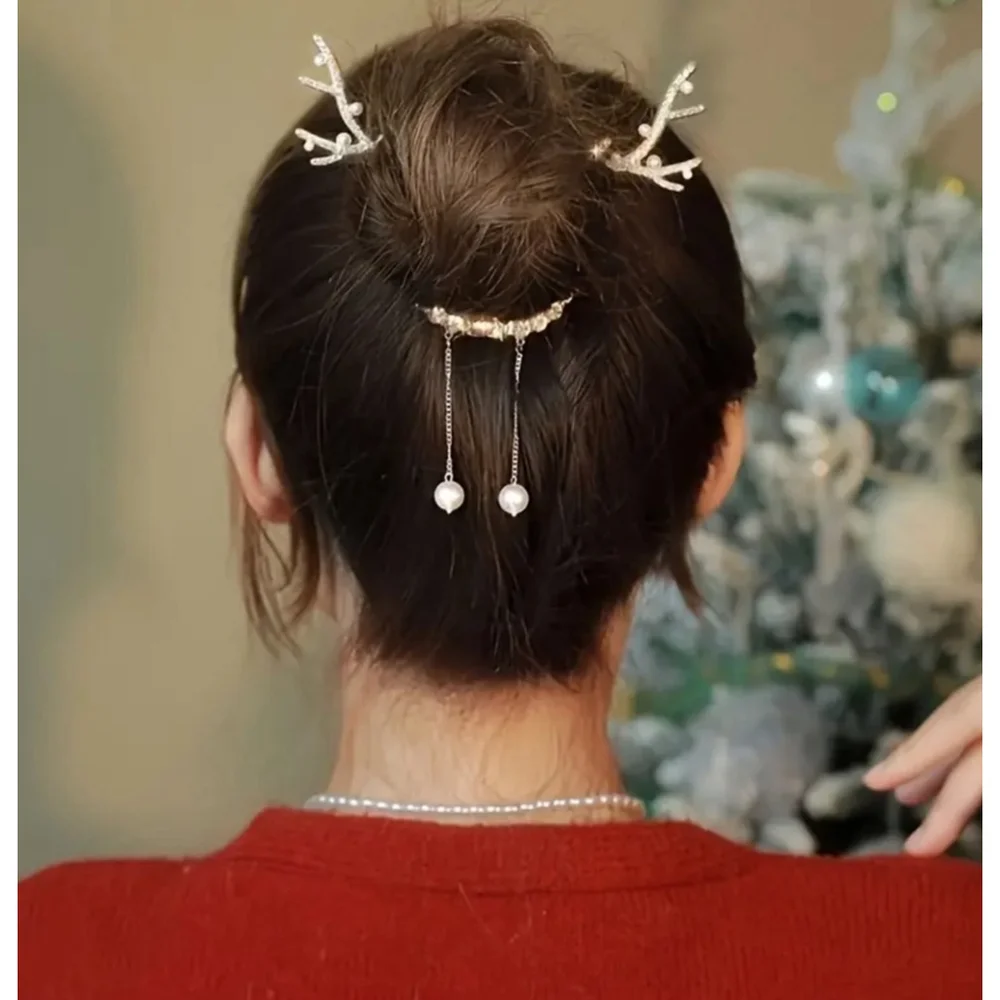 Rhinestone Christmas Reindeer Antlers Hair Clip with Faux Pearl Accent